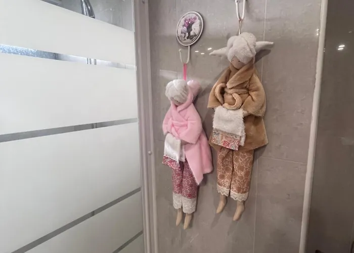 Lovely&charming Anita's * 蓬塔德尔加达